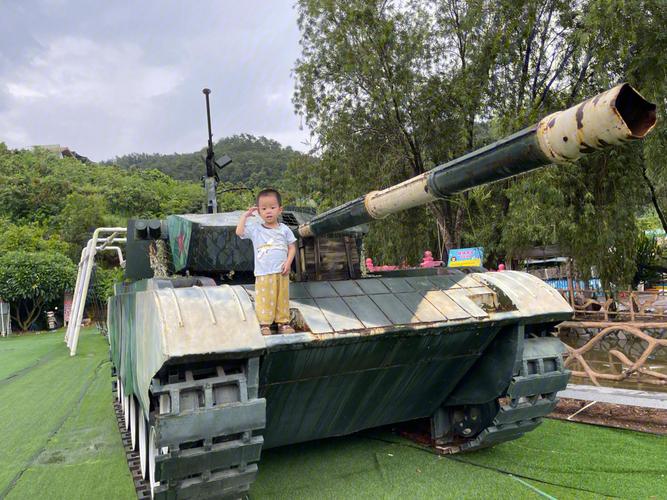 同安锦仔山生态乐园门票多少，同安莲花水果种植基地。 同安锦仔山生态乐园门票多少，同安莲花水果种植基地。 土壤施肥